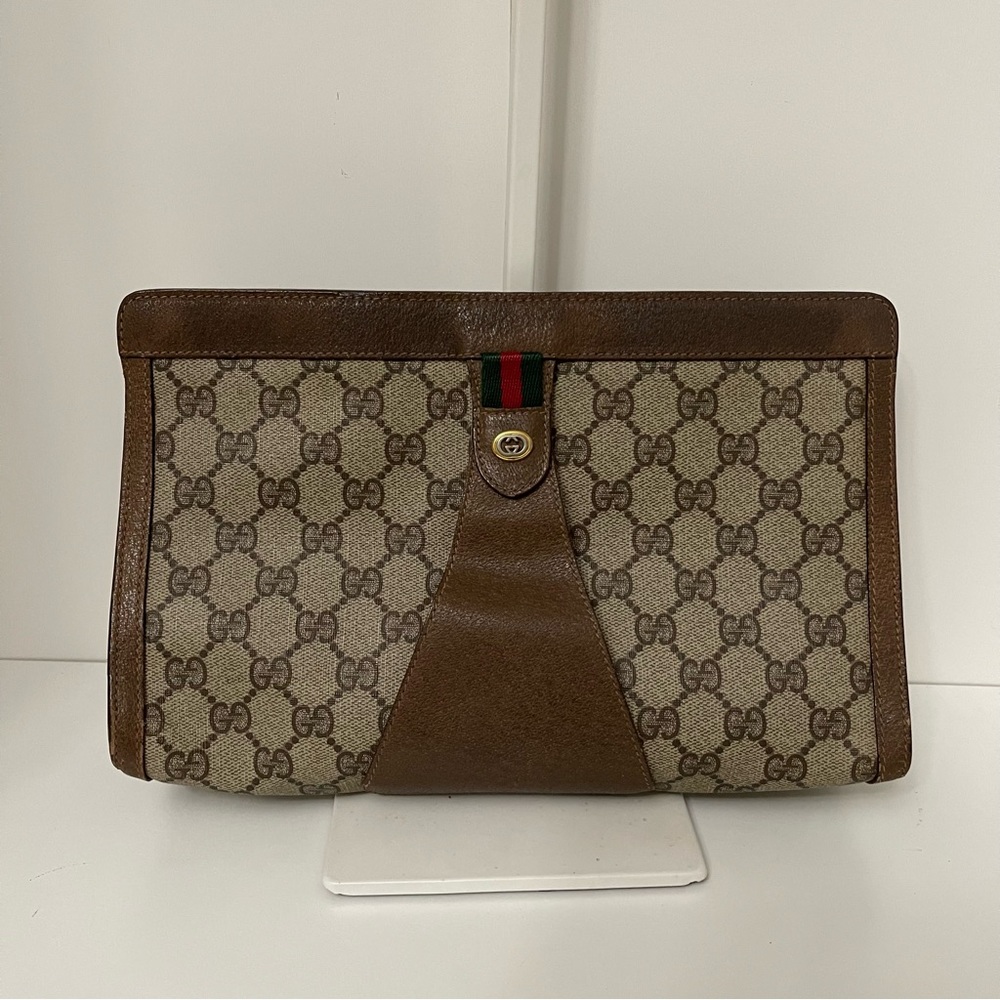 Authentic Gucci clutch bag
